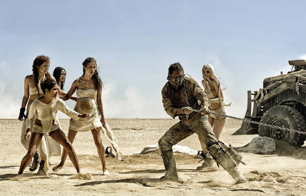mad-max-fury-road-max-and-the-wives